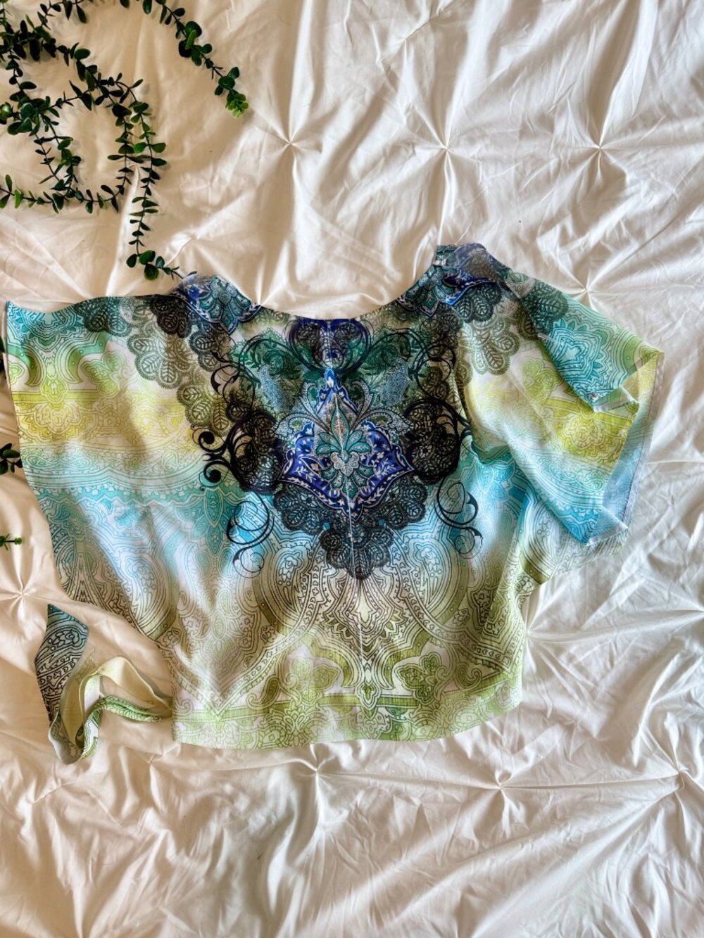 Heart SOUL Paisley Side-Tie Poncho Blouse Size Medium – Green & Blue - Picture 4 of 6